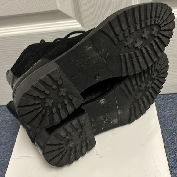 DKNY Maggie Boots size 9 - Picture 6 of 7